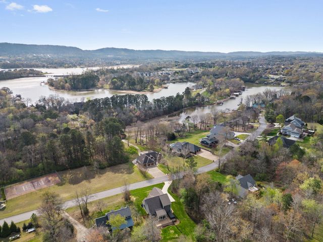 8229 Pierpoint Drive, Harrison, TN 37341