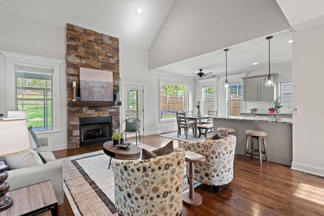 8229 Pierpoint Drive, Harrison, TN 37341