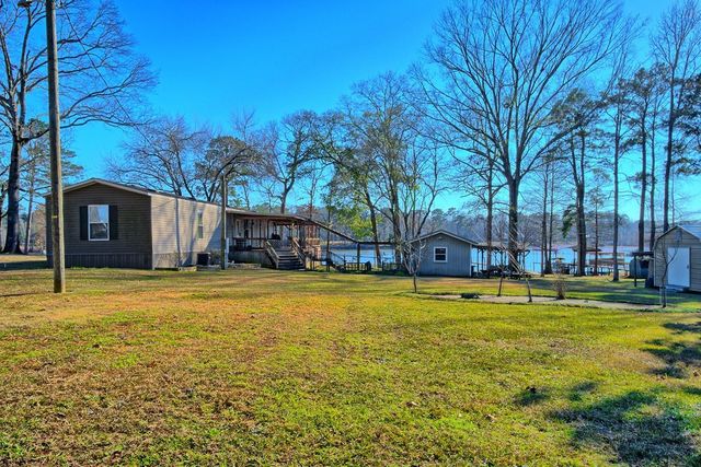 434 Ramsey Drive, Hemphill, TX 75948