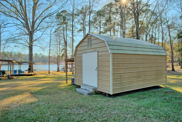 434 Ramsey Drive, Hemphill, TX 75948