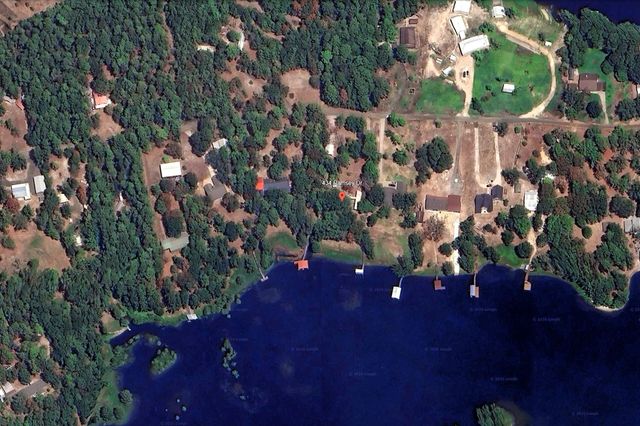 434 Ramsey Drive, Hemphill, TX 75948