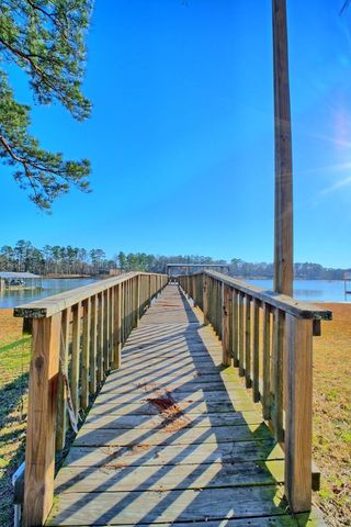 434 Ramsey Drive, Hemphill, TX 75948