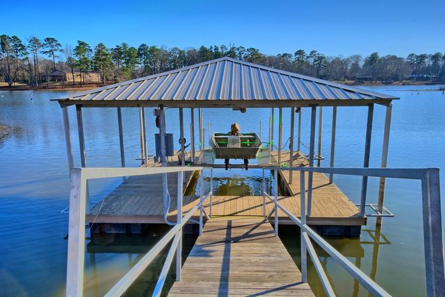 434 Ramsey Drive, Hemphill, TX 75948