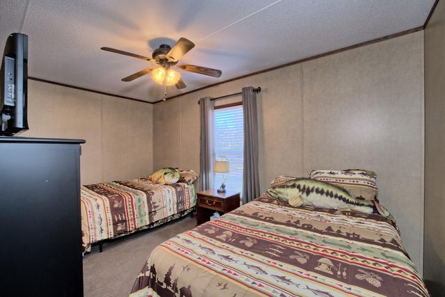 434 Ramsey Drive, Hemphill, TX 75948