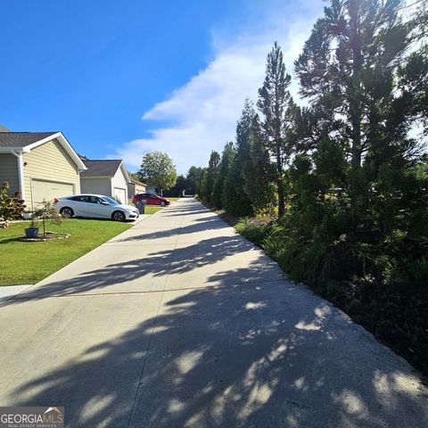 145 Mansfield Drive, Fayetteville, GA 30214