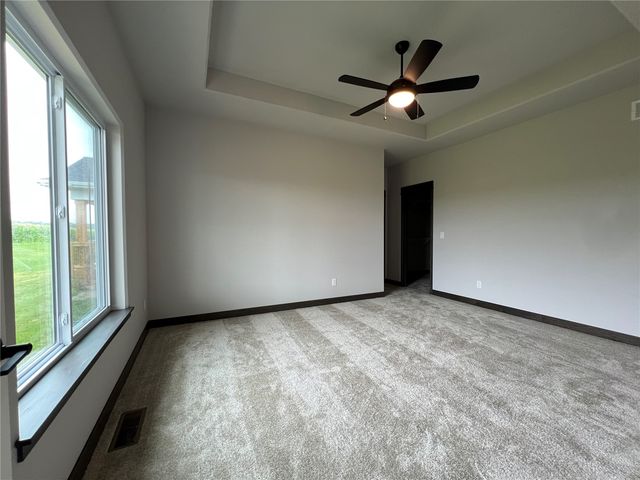 1296 Berkshire Lane, North Liberty, IA 52317