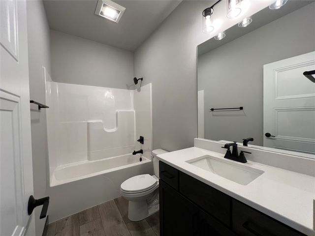 1296 Berkshire Lane, North Liberty, IA 52317
