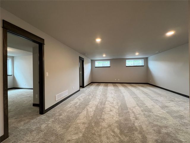 1296 Berkshire Lane, North Liberty, IA 52317