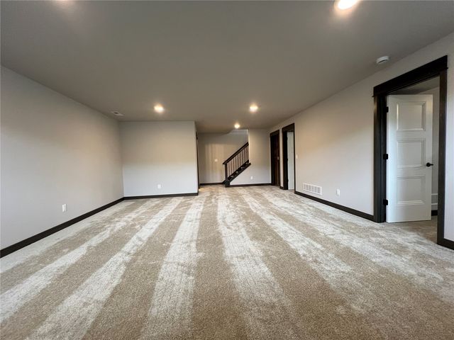 1296 Berkshire Lane, North Liberty, IA 52317