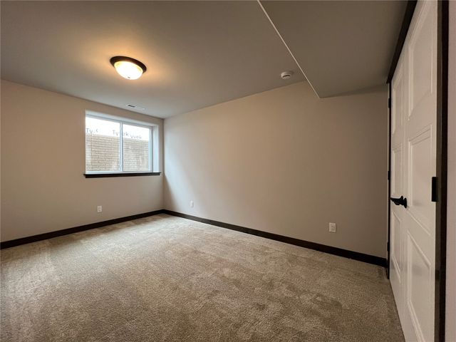 1296 Berkshire Lane, North Liberty, IA 52317