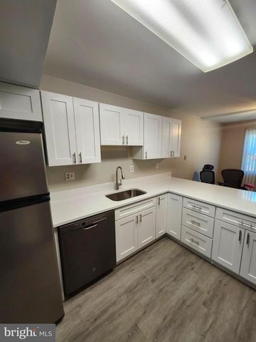 208 WESTDALE DR, Waldorf, MD 20601