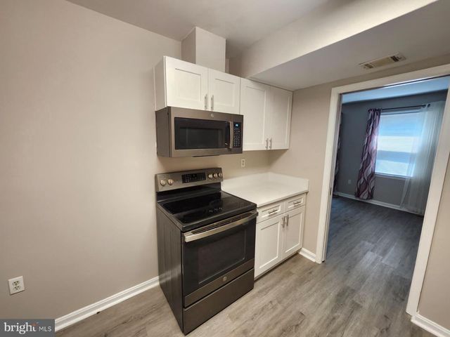 208 WESTDALE DR, Waldorf, MD 20601