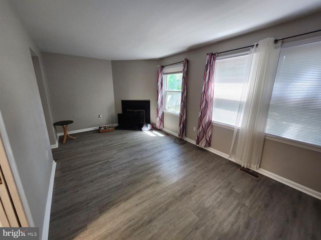 208 WESTDALE DR, Waldorf, MD 20601