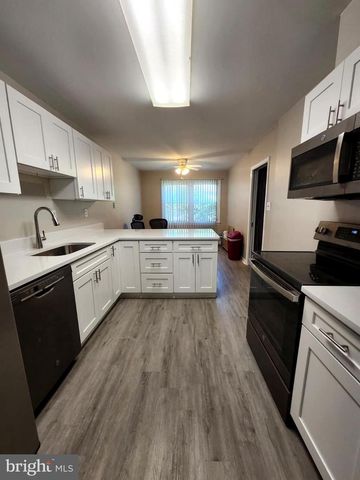 208 WESTDALE DR, Waldorf, MD 20601