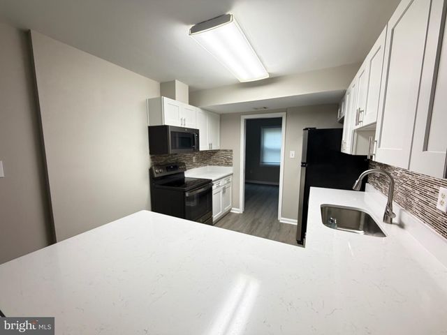 208 WESTDALE DR, Waldorf, MD 20601