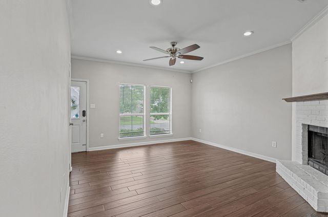 15022 Point Chenier Ave, Baton Rouge, LA 70817