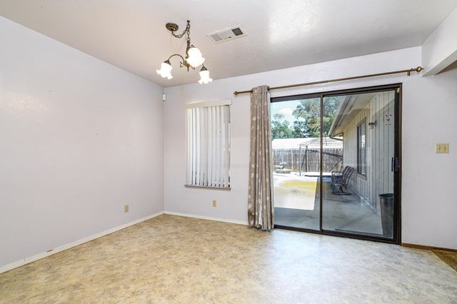 12066 Excelsior Avenue, Hanford, CA 93230