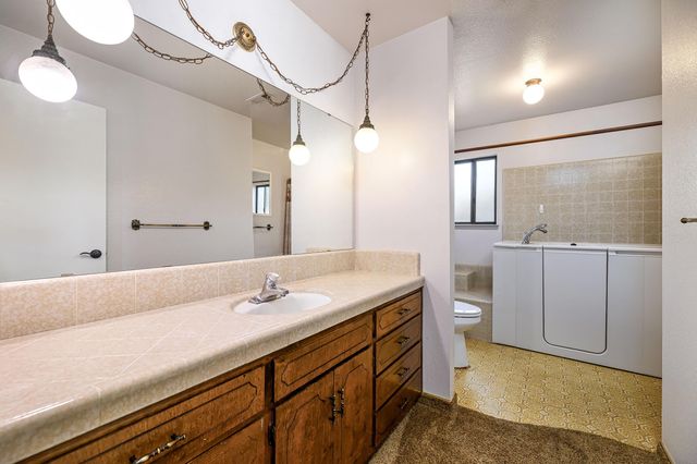 12066 Excelsior Avenue, Hanford, CA 93230