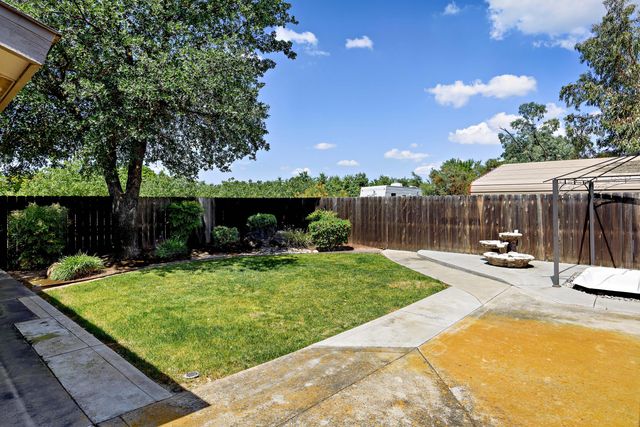 12066 Excelsior Avenue, Hanford, CA 93230