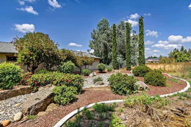 12066 Excelsior Avenue, Hanford, CA 93230