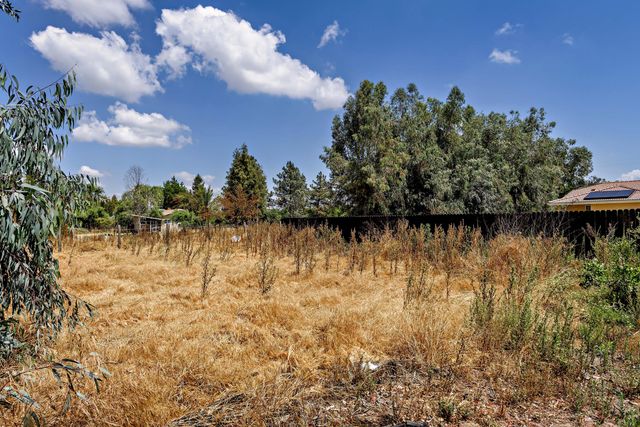 12066 Excelsior Avenue, Hanford, CA 93230