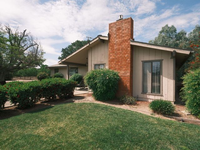 12066 Excelsior Avenue, Hanford, CA 93230