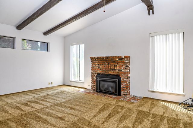 12066 Excelsior Avenue, Hanford, CA 93230