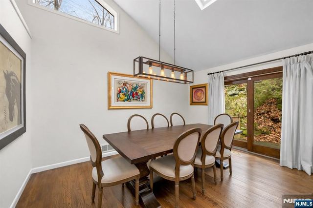 37 Berkshire Road, Woodcliff Lake, NJ 07677