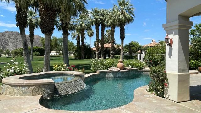 48145 Paso Tiempo Lane, La Quinta, CA 92253