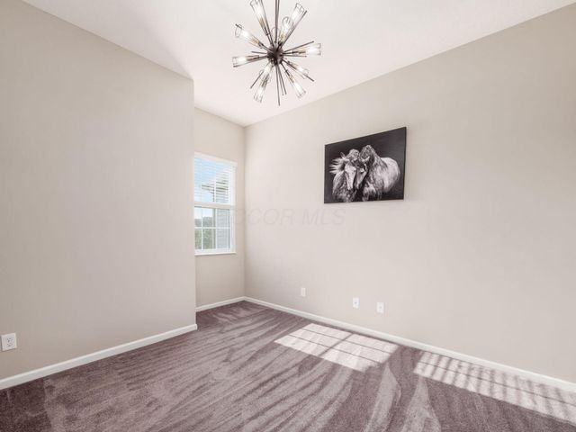 5915 Blackbird Way, Lewis Center, OH 43035