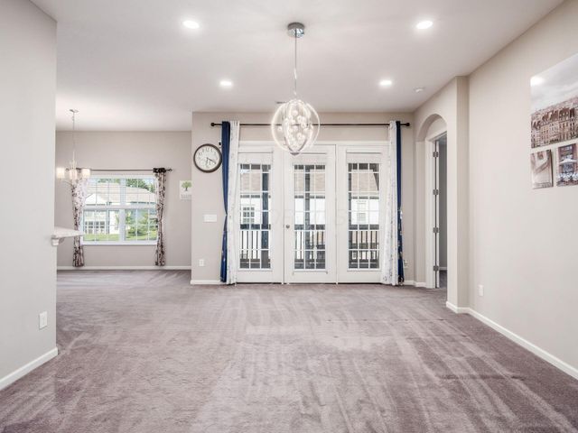 5915 Blackbird Way, Lewis Center, OH 43035