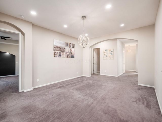 5915 Blackbird Way, Lewis Center, OH 43035