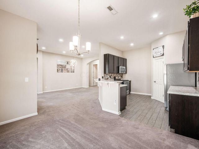 5915 Blackbird Way, Lewis Center, OH 43035