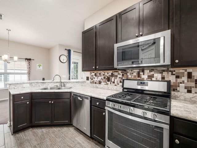 5915 Blackbird Way, Lewis Center, OH 43035