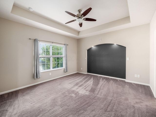 5915 Blackbird Way, Lewis Center, OH 43035