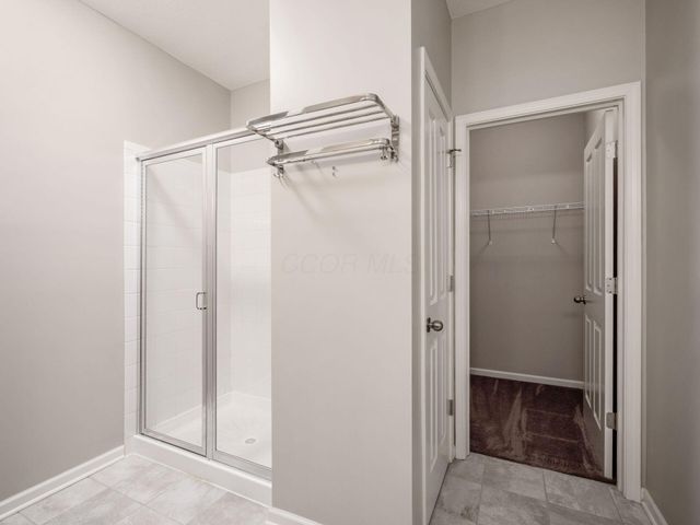 5915 Blackbird Way, Lewis Center, OH 43035