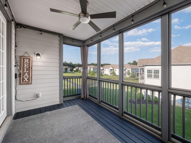 5915 Blackbird Way, Lewis Center, OH 43035