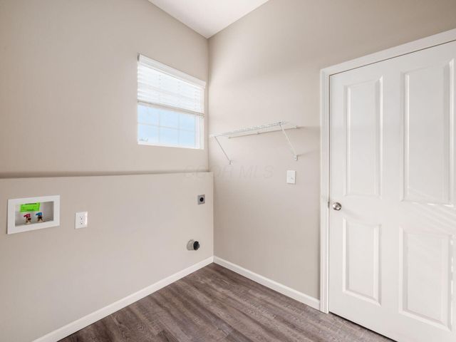 5915 Blackbird Way, Lewis Center, OH 43035
