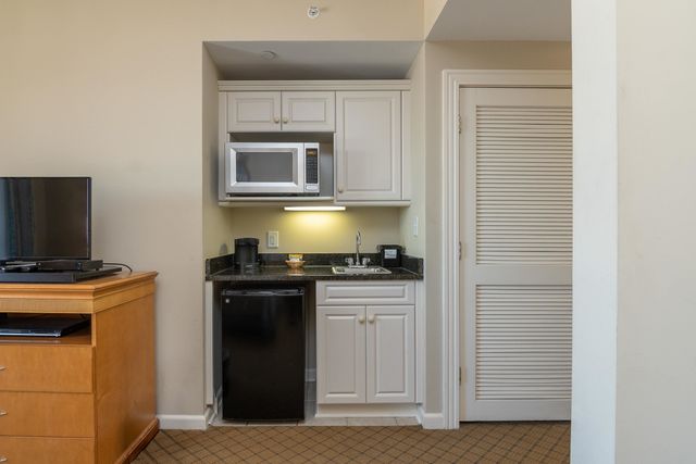 9994 Beach Club Dr Apt 1601, Myrtle Beach, SC 29572