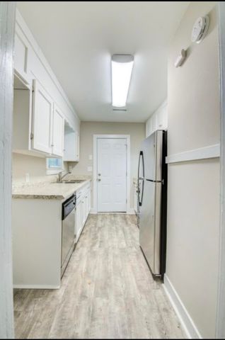 2744 Saratoga Road, North Charleston, SC 29405