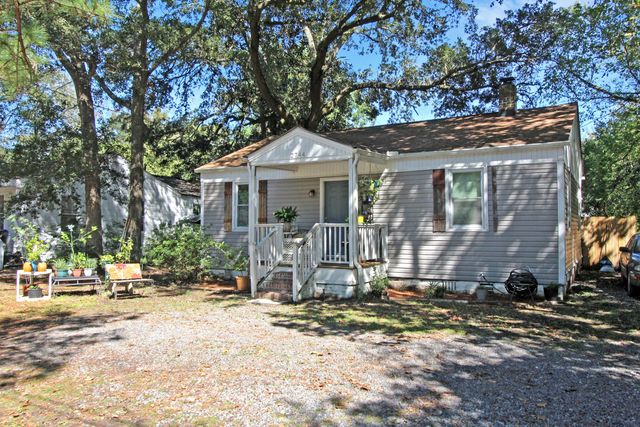 2744 Saratoga Road, North Charleston, SC 29405