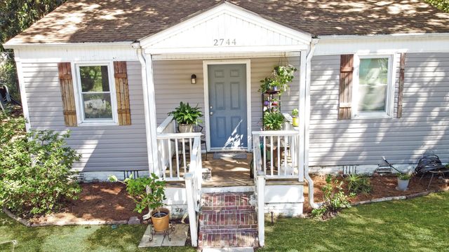 2744 Saratoga Road, North Charleston, SC 29405