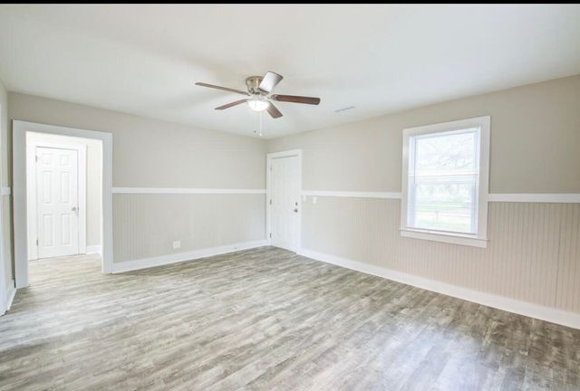 2744 Saratoga Road, North Charleston, SC 29405