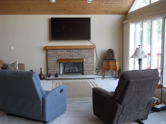 2910 Country Club Drive East Drive, Rochester, IN 46975