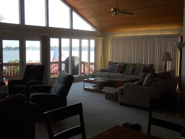 2910 Country Club Drive East Drive, Rochester, IN 46975