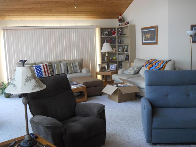 2910 Country Club Drive East Drive, Rochester, IN 46975