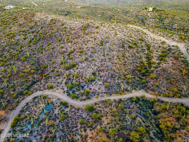 6880 W El Camino Del Cerro, Tucson, AZ 85745