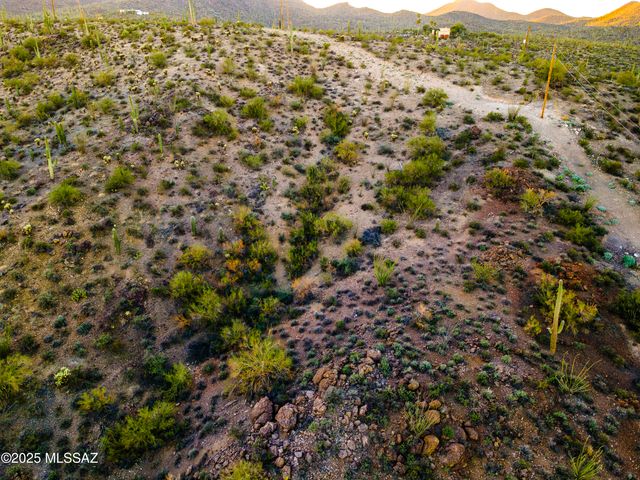 6880 W El Camino Del Cerro, Tucson, AZ 85745