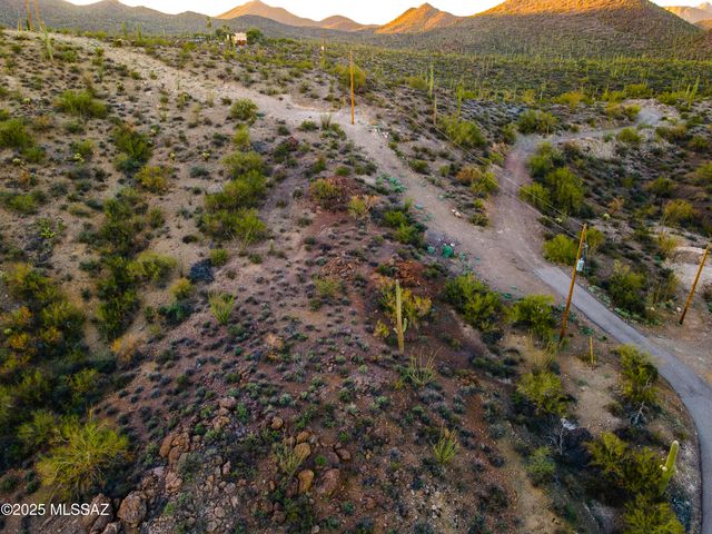 6880 W El Camino Del Cerro, Tucson, AZ 85745