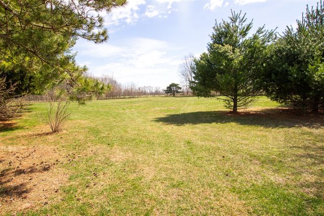 64770 Wade Road, Cassopolis, MI 49031